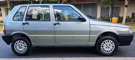 FIAT UNO 1.0 MPI MILLE FIRE 8V FLEX 4P MANUAL FIAT UNO 1.0 MPI MILLE FIRE 8V FLEX 4P MANUAL